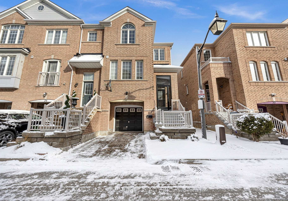 28-ignatius-lane-scarborough-ontario-e12894926