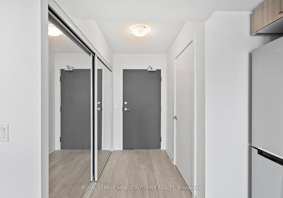 1010-sandy-beach-road-pickering-ontario-e12895228