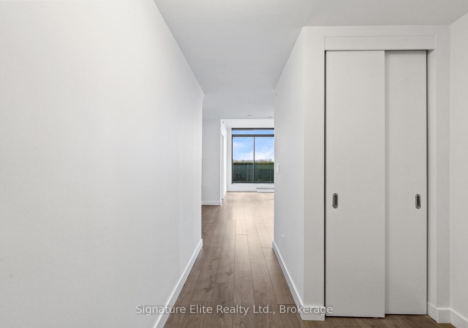 1075-queen-street-e-toronto-ontario-e12895320