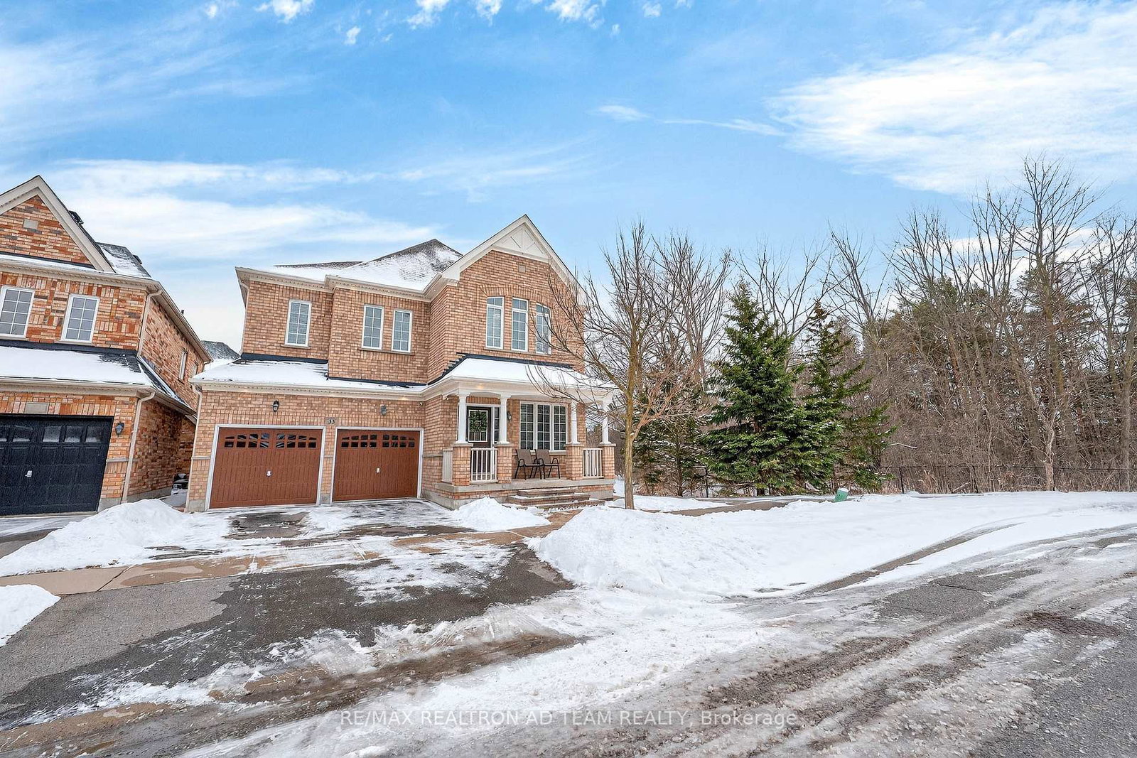 33-wilsongary-circle-ajax-ontario-e12895424