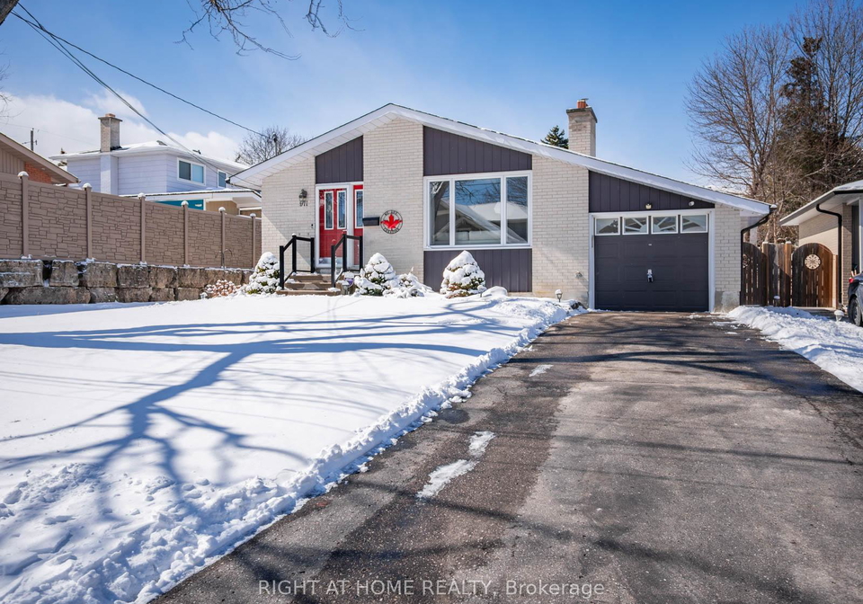 971-essa-crescent-pickering-ontario-e12895486