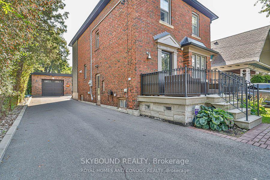 19-midburn-avenue-east-york-ontario-e12896100
