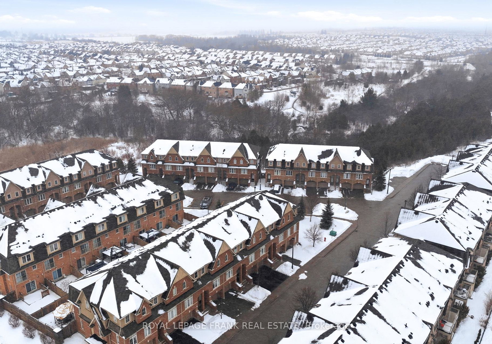 11-burtonbury-lane-ajax-ontario-e12896196