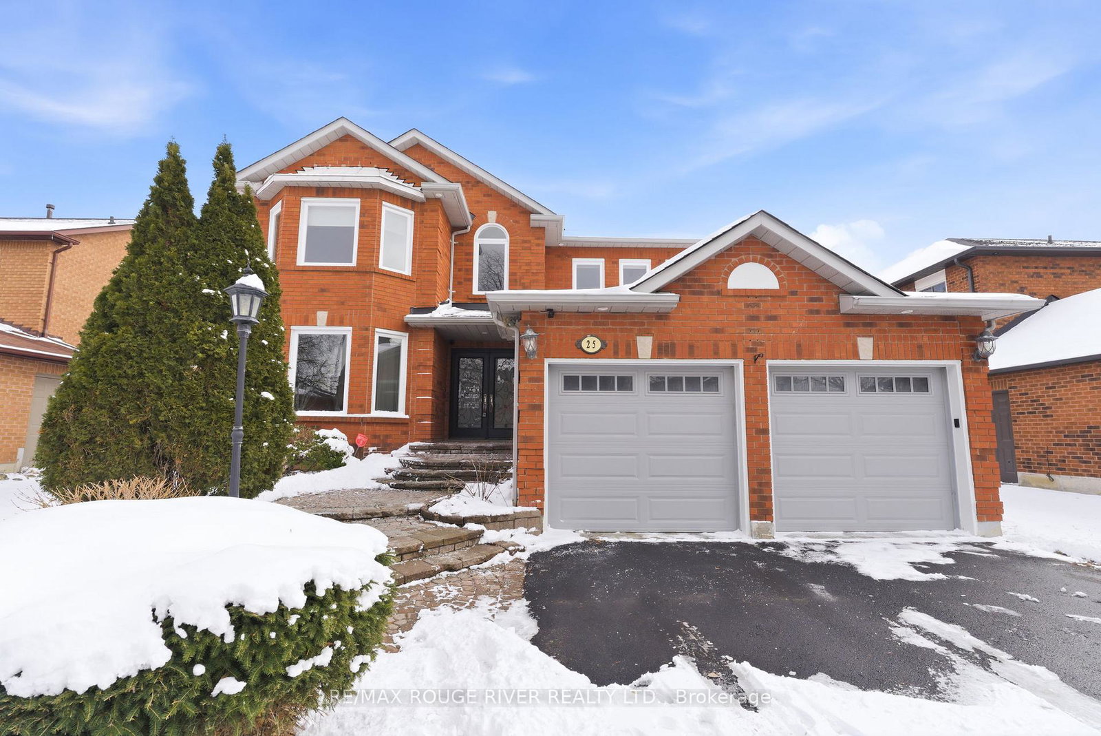 25-glencedar-crescent-whitby-ontario-e12896436
