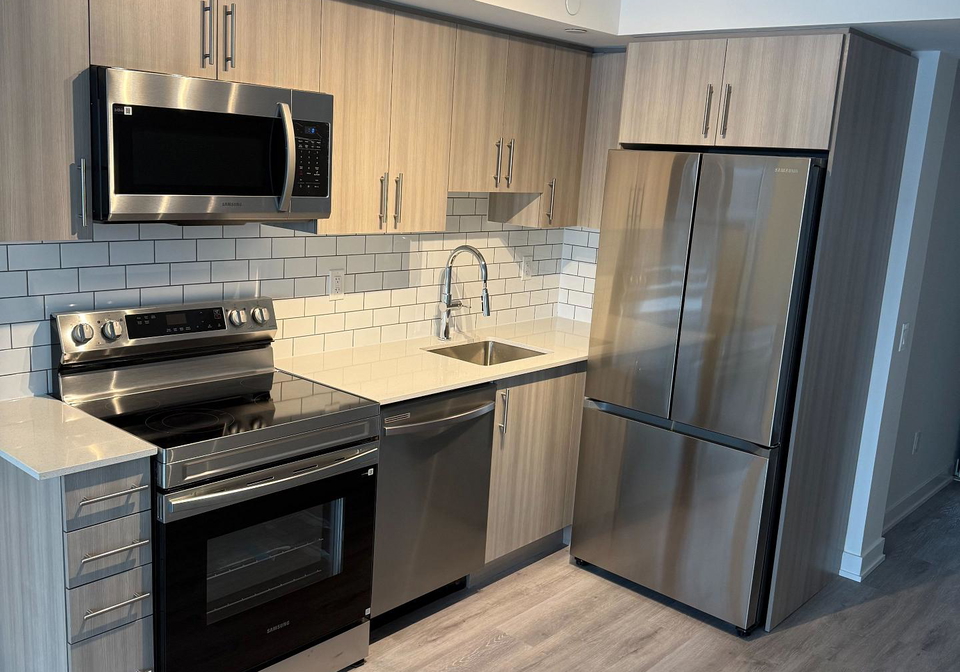 1010-sandy-beach-road-pickering-ontario-e12896446
