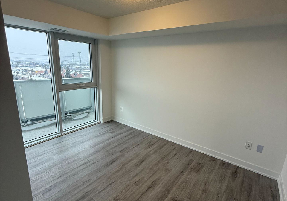 1010-sandy-beach-road-pickering-ontario-e12896446