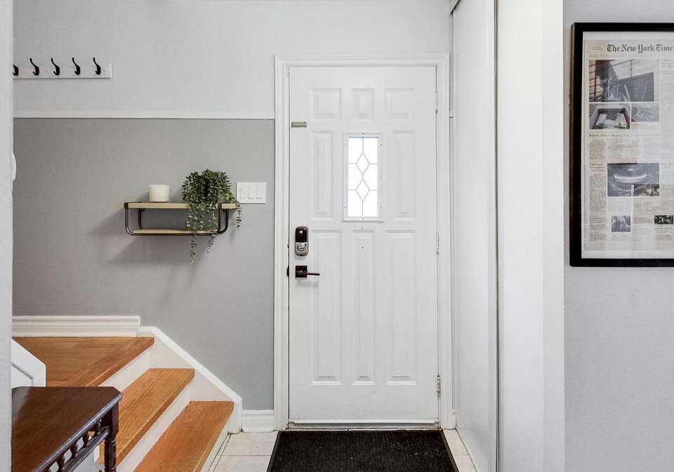 70-cass-avenue-scarborough-ontario-e12897942