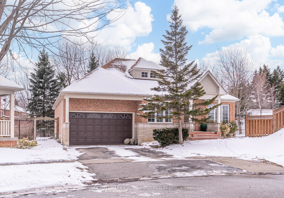 33-sabbe-crescent-ajax-ontario-e12898654