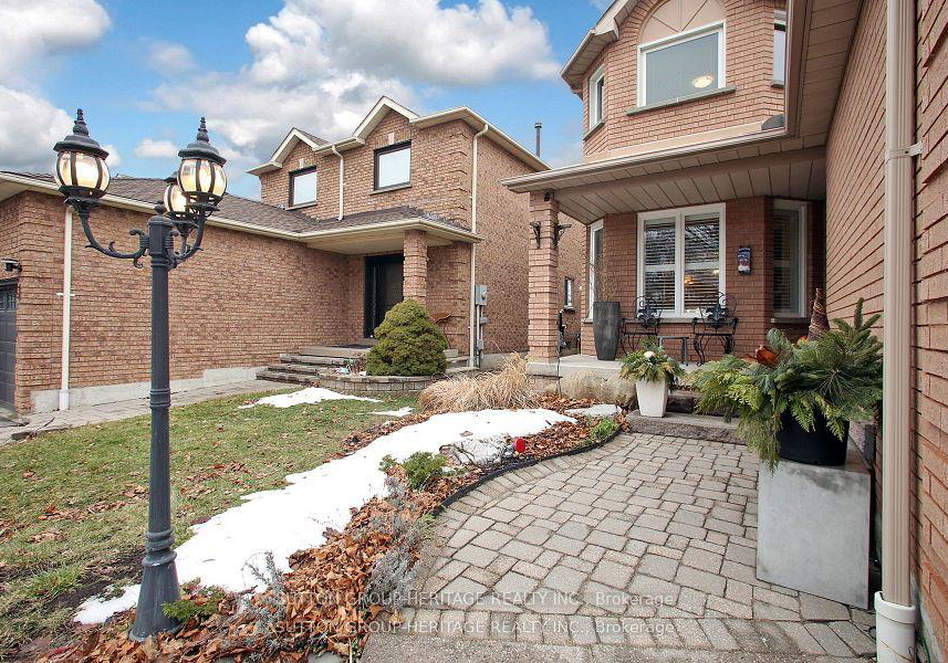 61-eldridge-place-whitby-ontario-e12899144