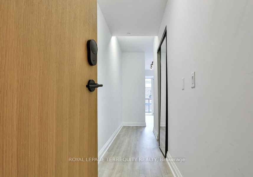 2369-danforth-avenue-toronto-ontario-e12899268