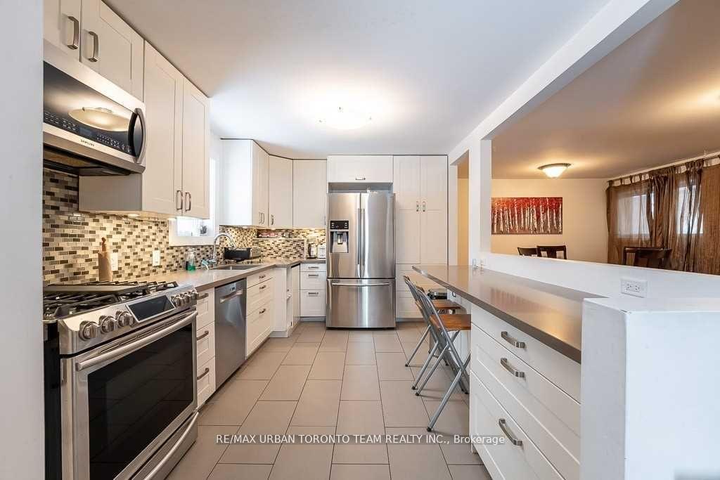 1277-broadview-avenue-east-york-ontario-e12899542