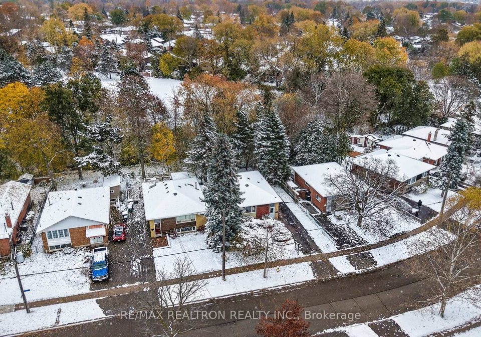 69-mossbank-drive-scarborough-ontario-e12899630