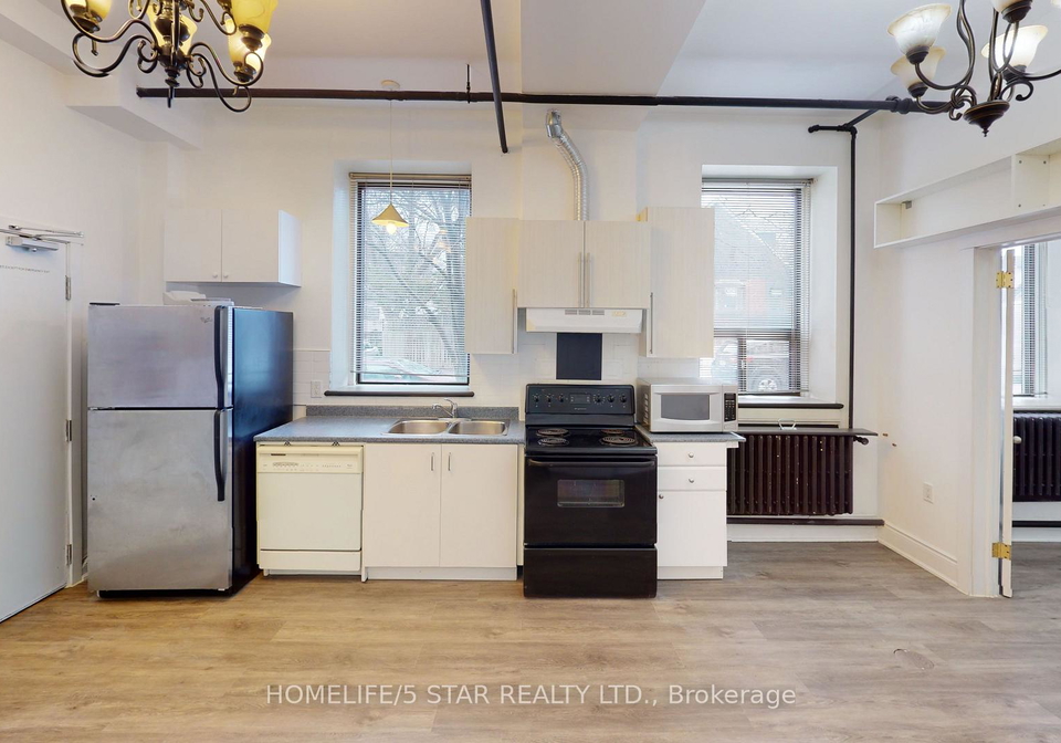 1152-gerrard-street-e-toronto-ontario-e12900926