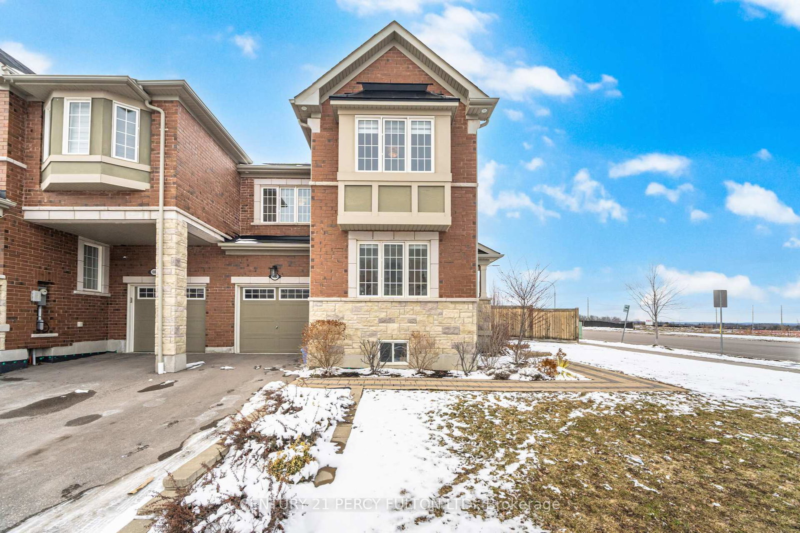 1082-belcourt-street-pickering-ontario-e12901052