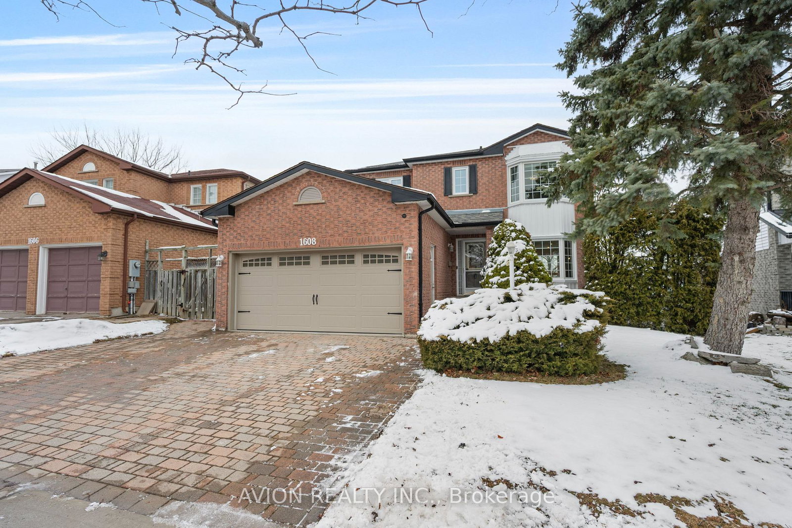 1608-dellbrook-avenue-pickering-ontario-e12902188