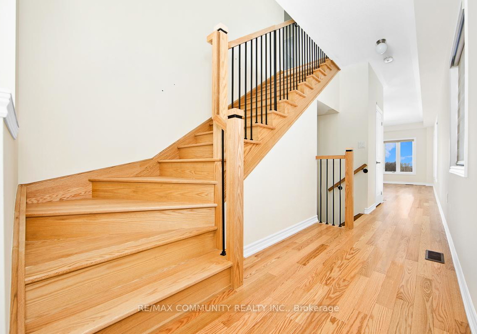 1169-sea-mist-street-pickering-ontario-e12902662