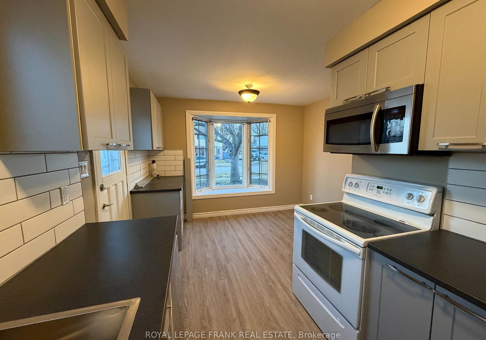 16-loscombe-drive-clarington-ontario-e12902746