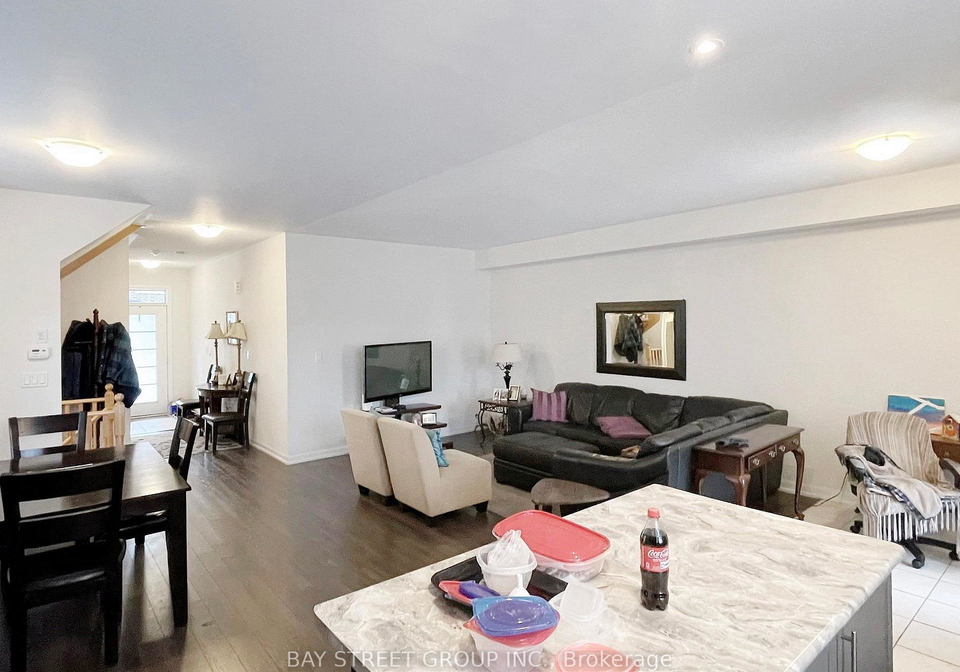 2-longshore-way-whitby-ontario-e12903816