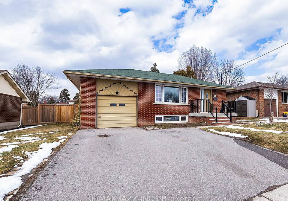 708-newman-crescent-whitby-ontario-e12904744