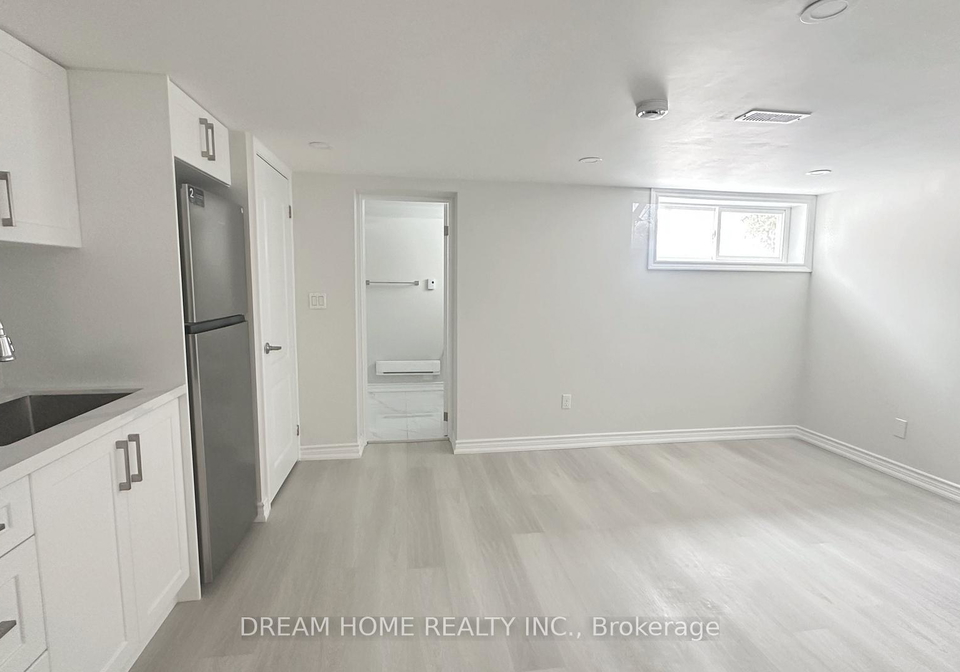 6-clementine-square-scarborough-ontario-e12905388