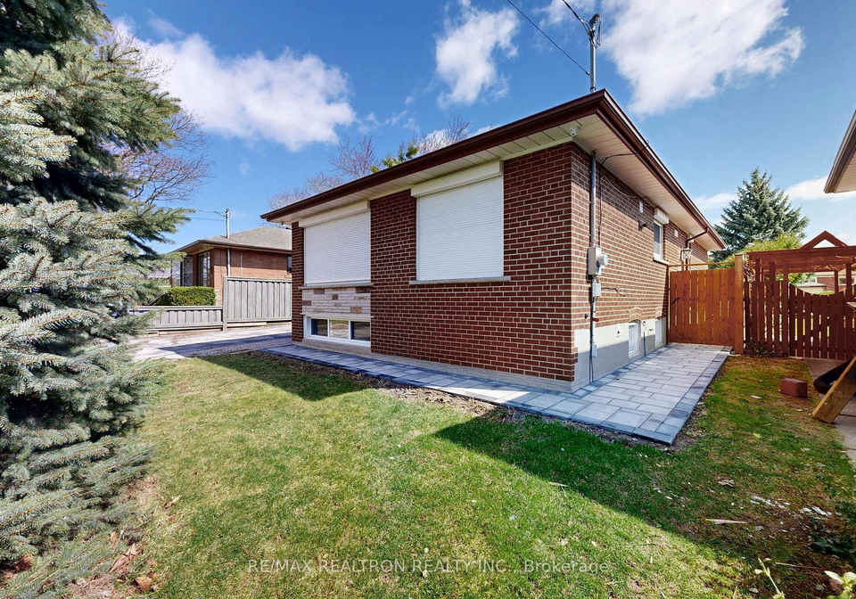 53-fairglen-avenue-scarborough-ontario-e12905918