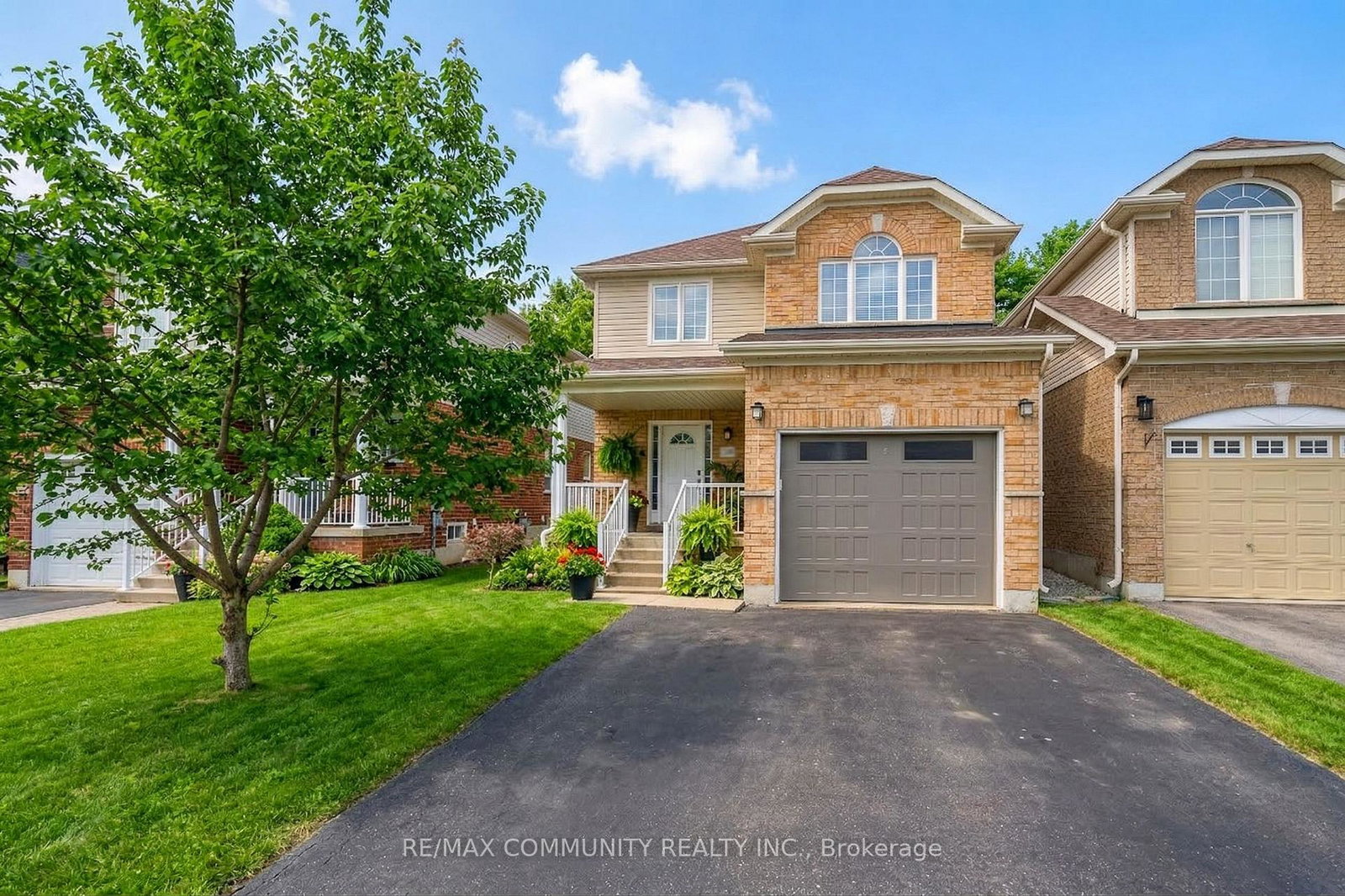 18-duval-street-clarington-ontario-e12906056