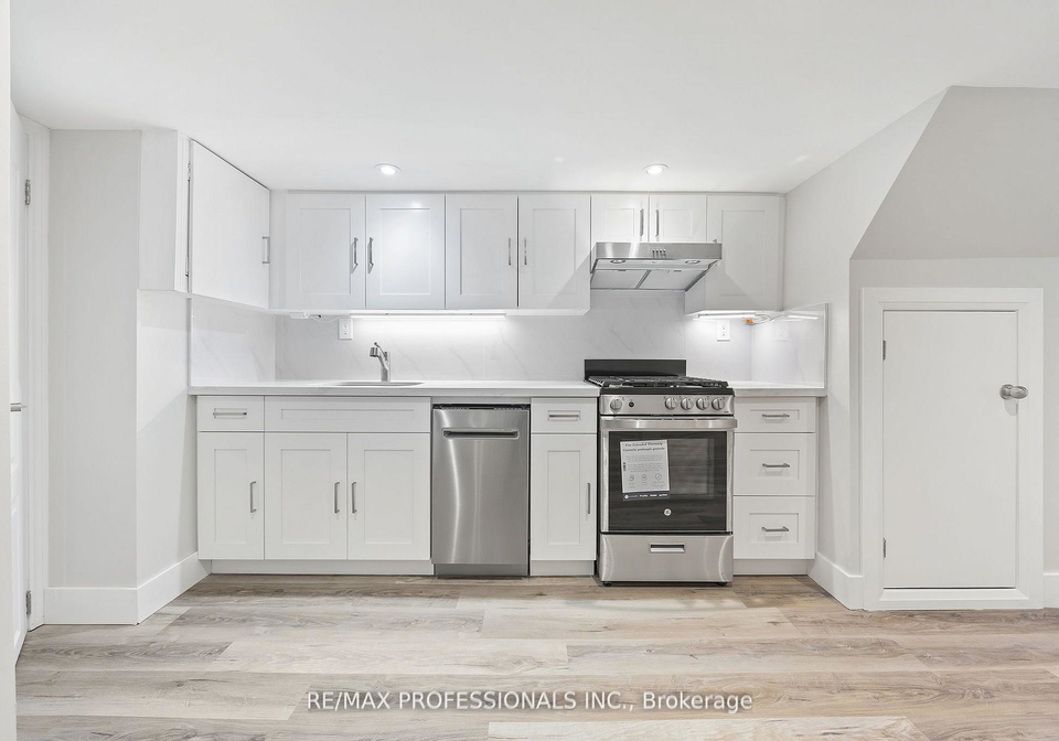 470-donlands-avenue-east-york-ontario-e12906096