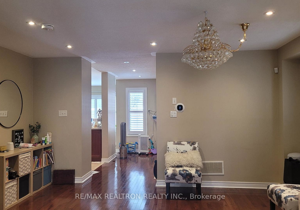 22-mount-pleasant-avenue-whitby-ontario-e12906478