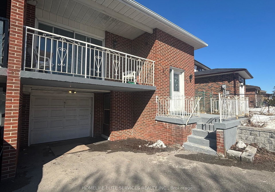 33-robbinstone-drive-scarborough-ontario-e12906662