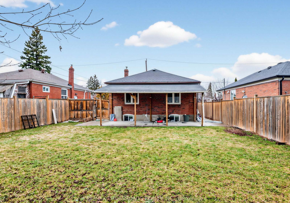 17-strode-drive-scarborough-ontario-e12907162