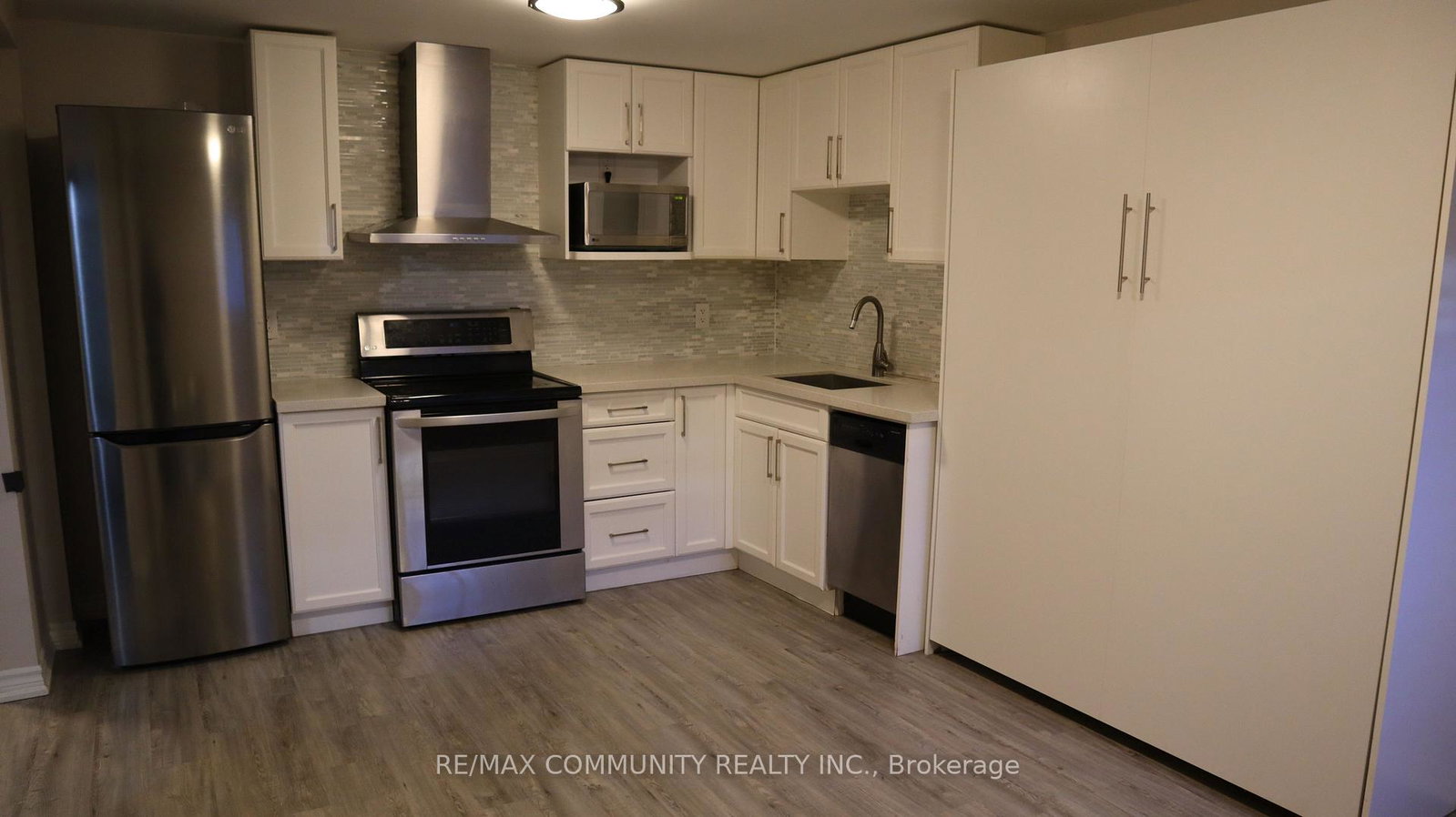1061-rowntree-crescent-pickering-ontario-e12907546