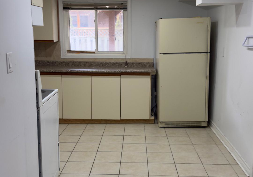 37-rotherglen-road-n-ajax-ontario-e12907816