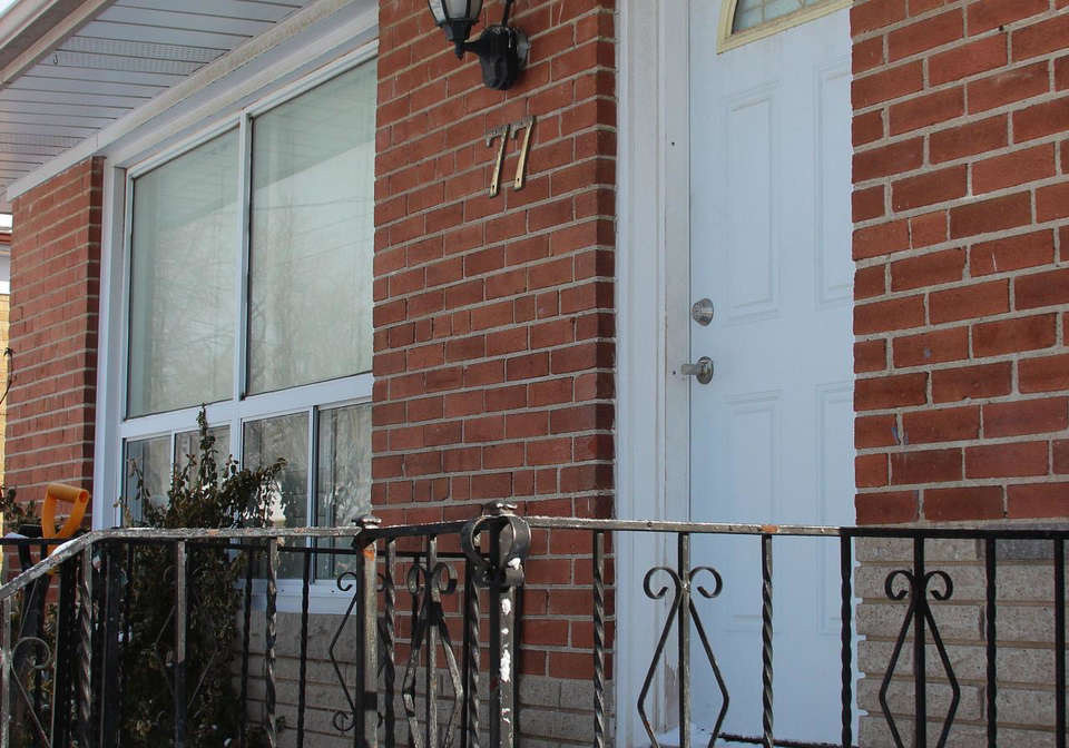 77-wye-valley-road-scarborough-ontario-e12909254