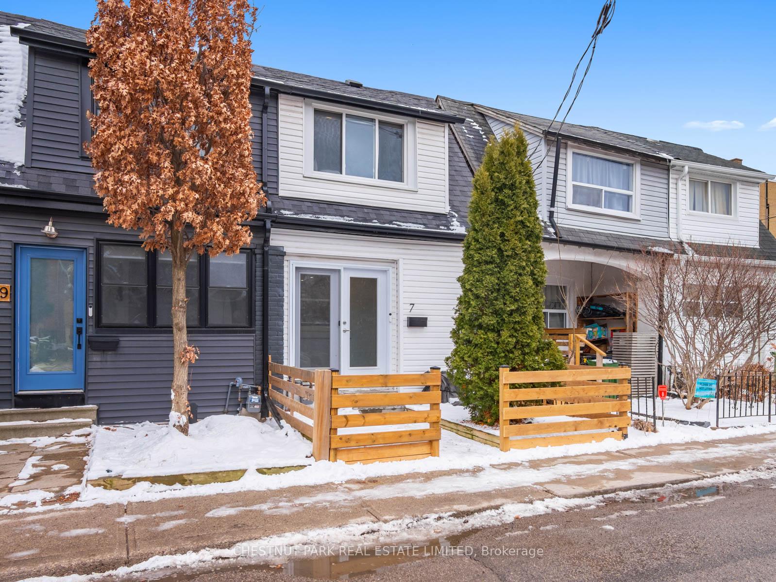 7-weymouth-avenue-east-york-ontario-e12909856