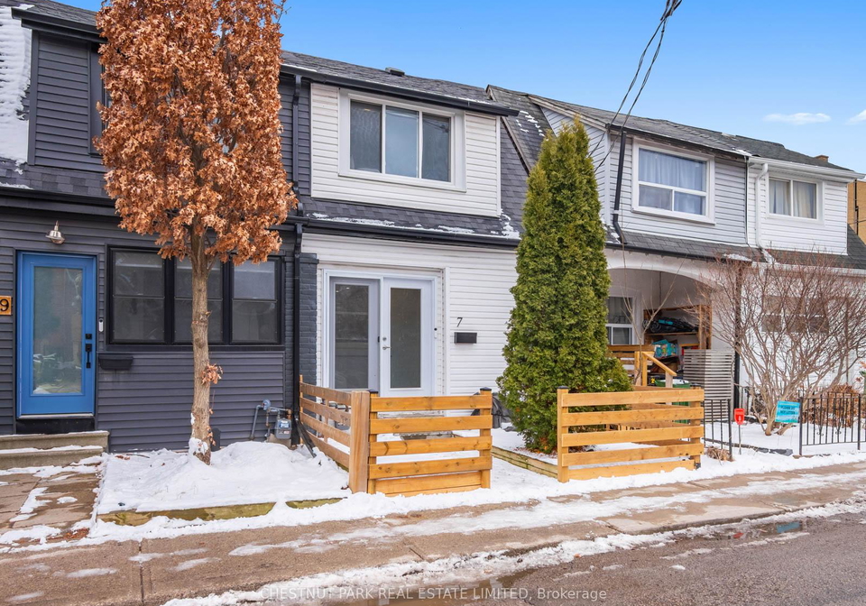 7-weymouth-avenue-east-york-ontario-e12909856