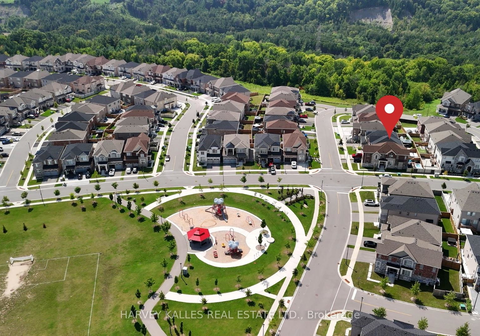 1002-kingpeak-crescent-pickering-ontario-e12910342