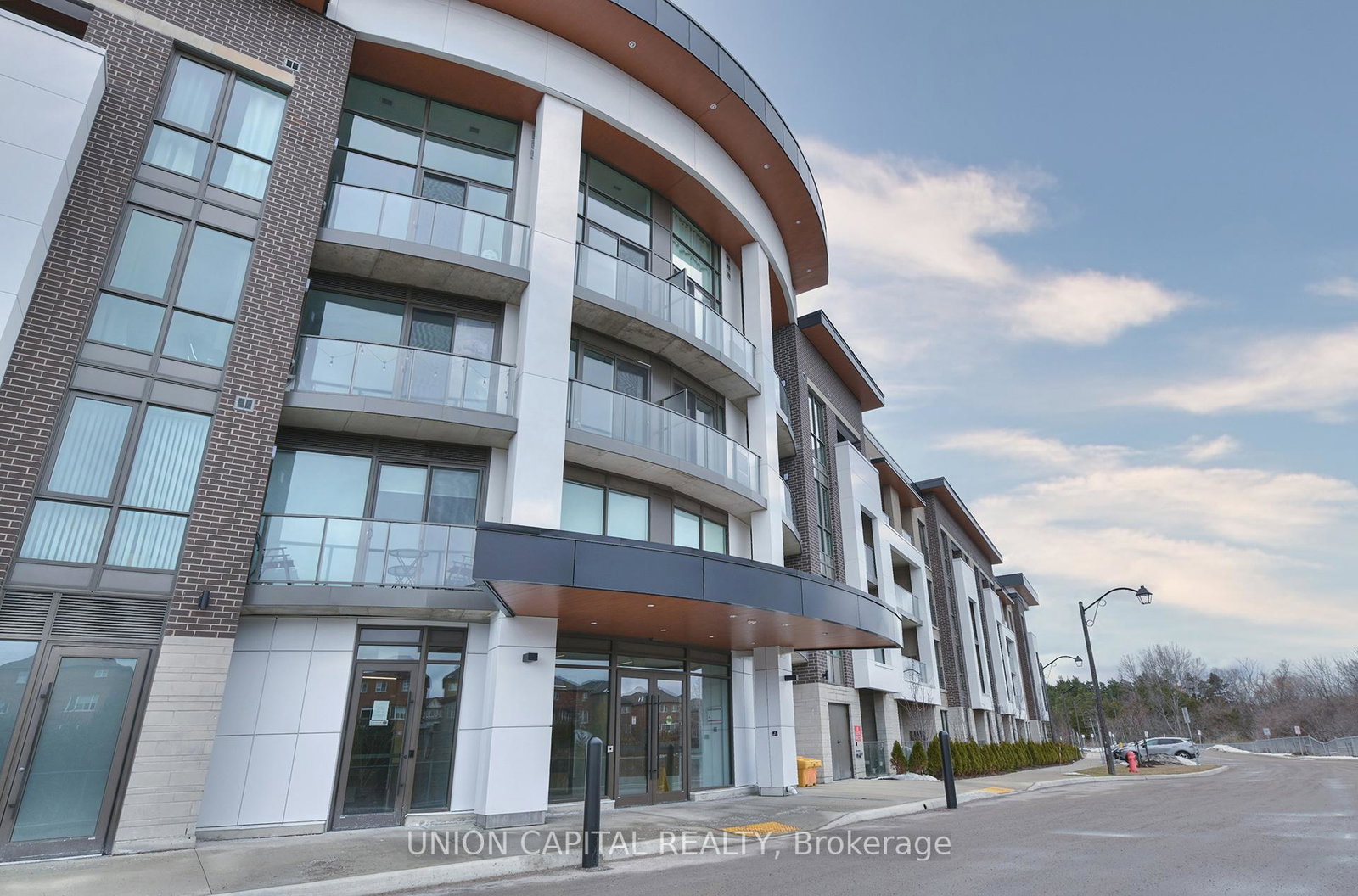 385-arctic-red-drive-oshawa-ontario-e12910628