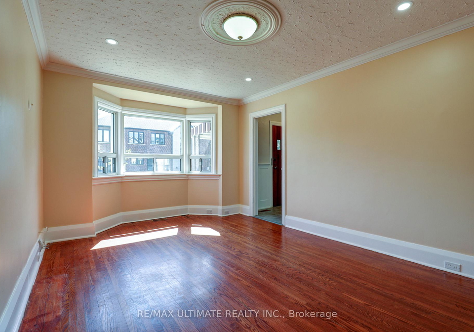 234-floyd-avenue-east-york-ontario-e12910792