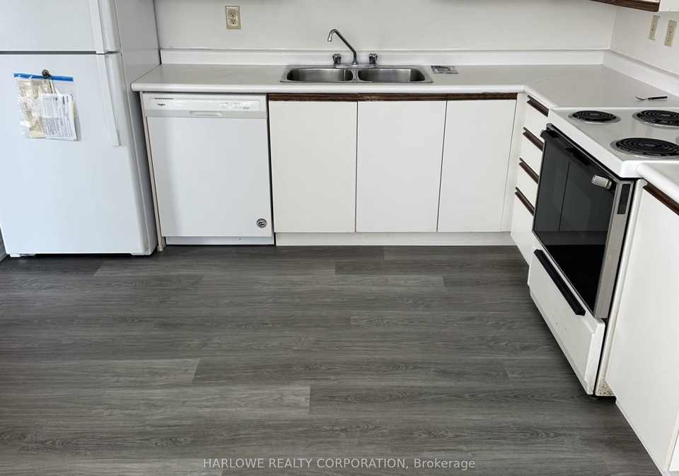 4-park-vista-east-york-ontario-e12911760