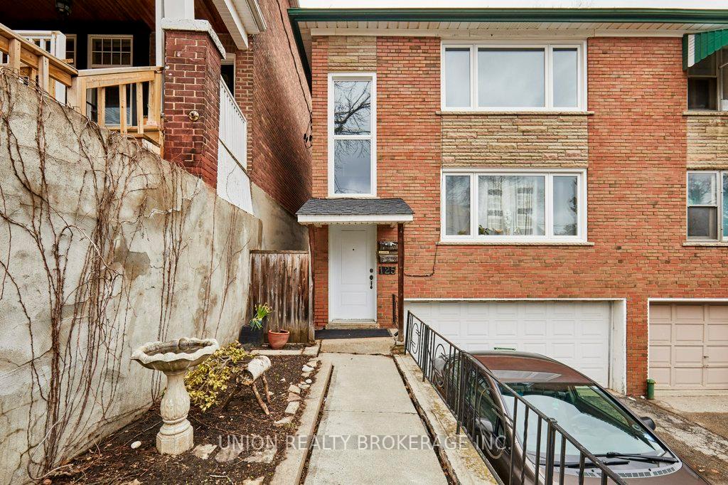 125-willow-avenue-toronto-ontario-e12912102