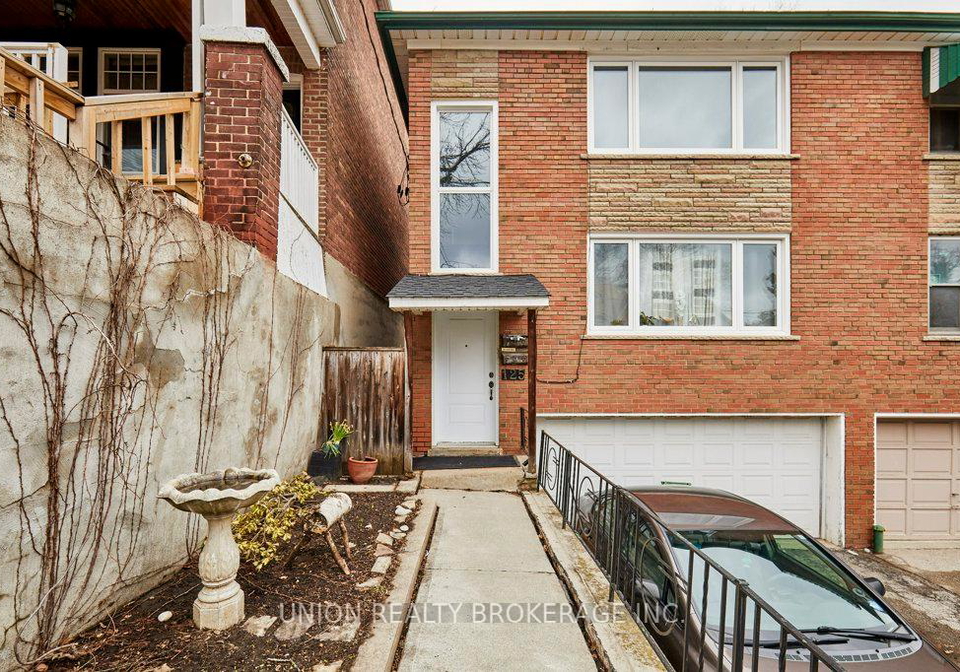 125-willow-avenue-toronto-ontario-e12912102