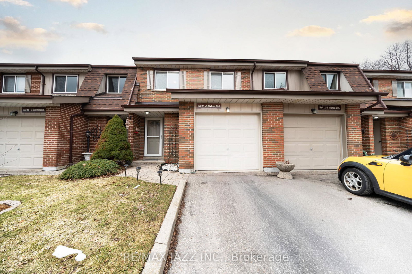 5-michael-boulevard-whitby-ontario-e12913274