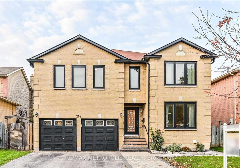 214-stonemanor-avenue-whitby-ontario-e12914832