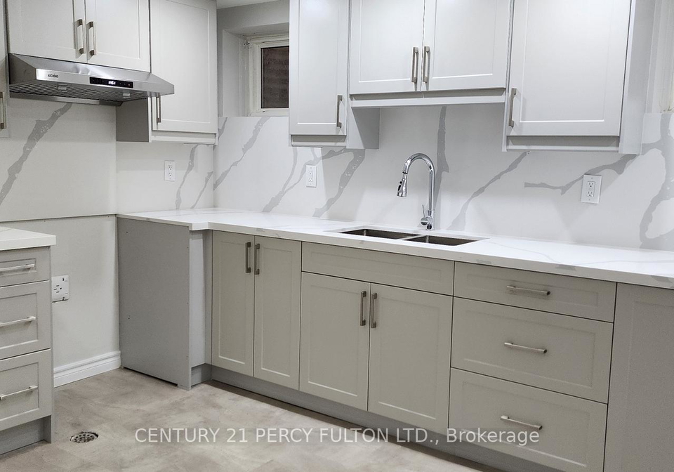 14-farmington-bsmt-crescent-scarborough-ontario-e12915402