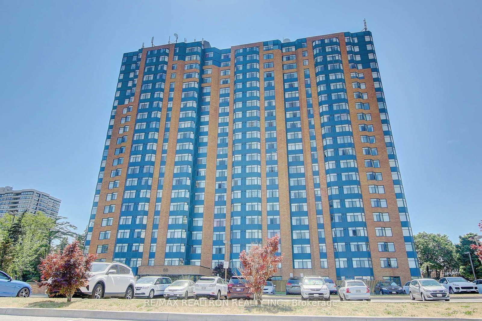 88-alton-towers-circle-scarborough-ontario-e12915570