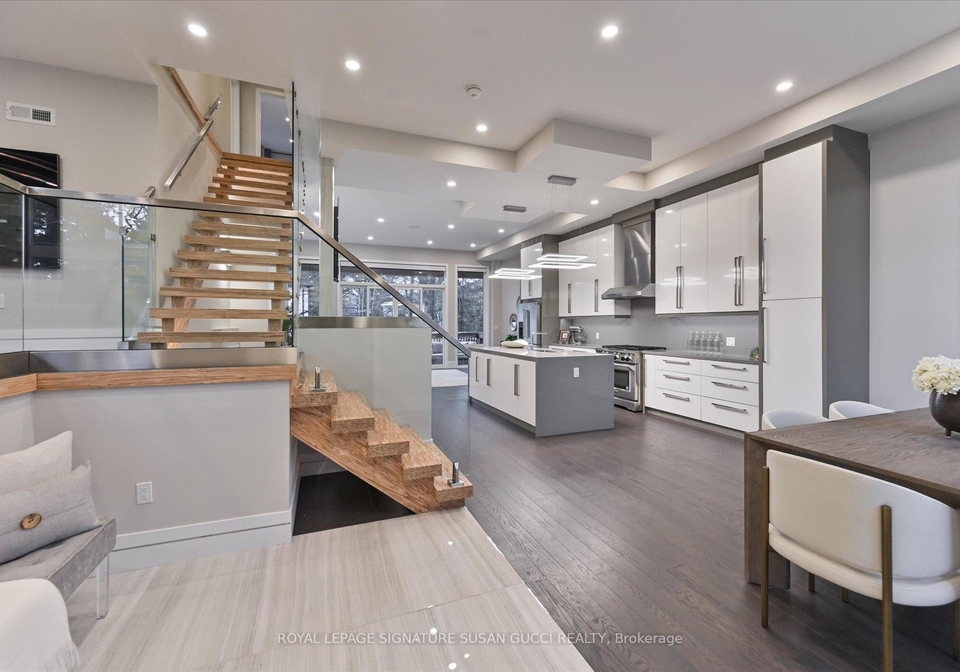 18-ferris-road-east-york-ontario-e12916244