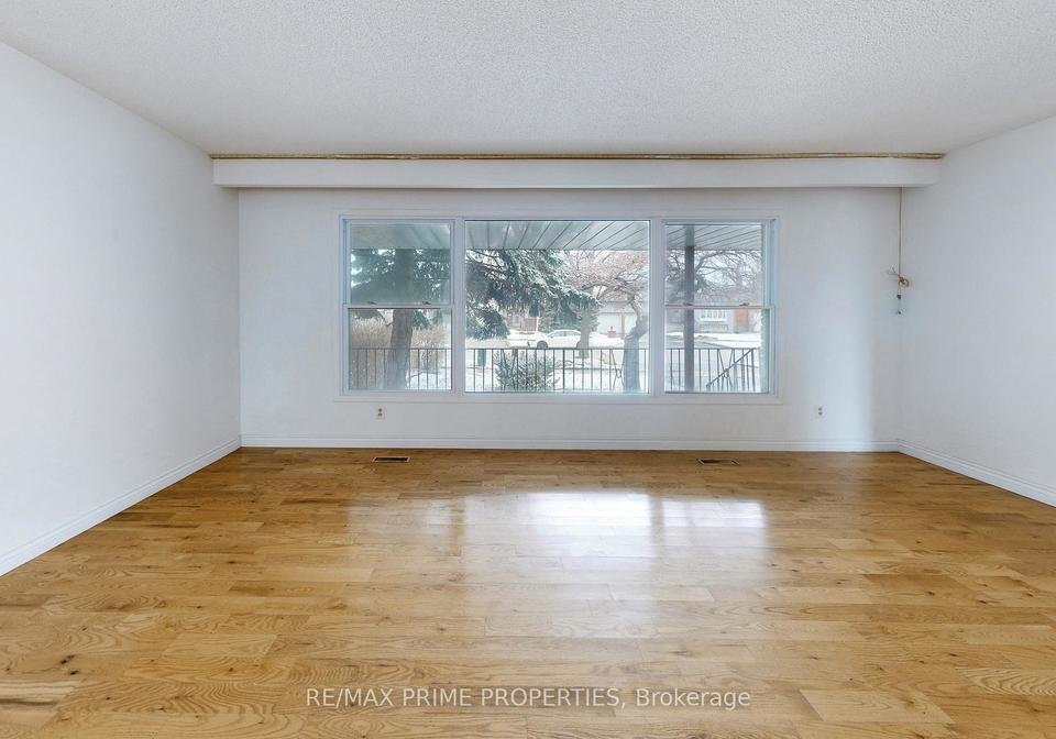 37-lawnmere-crescent-scarborough-ontario-e12917068
