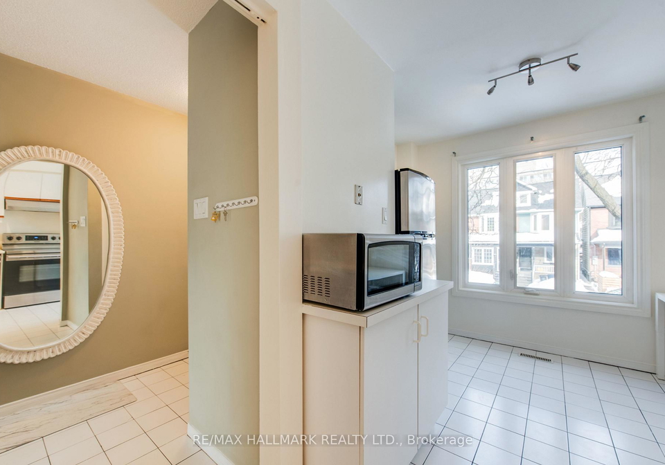 6-empire-avenue-toronto-ontario-e12918024