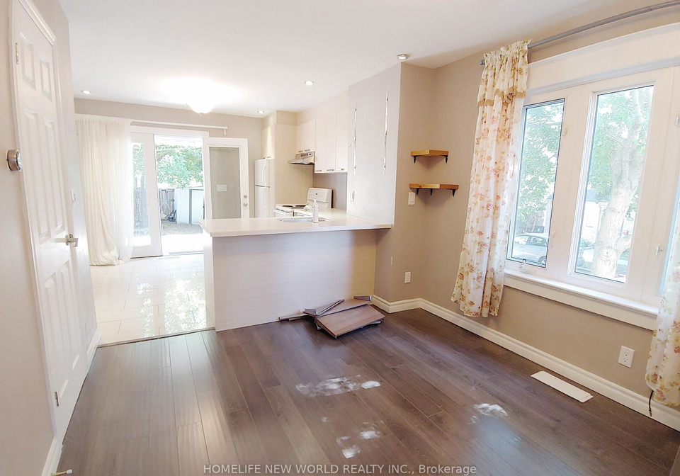 35-east-lynn-avenue-toronto-ontario-e12918710