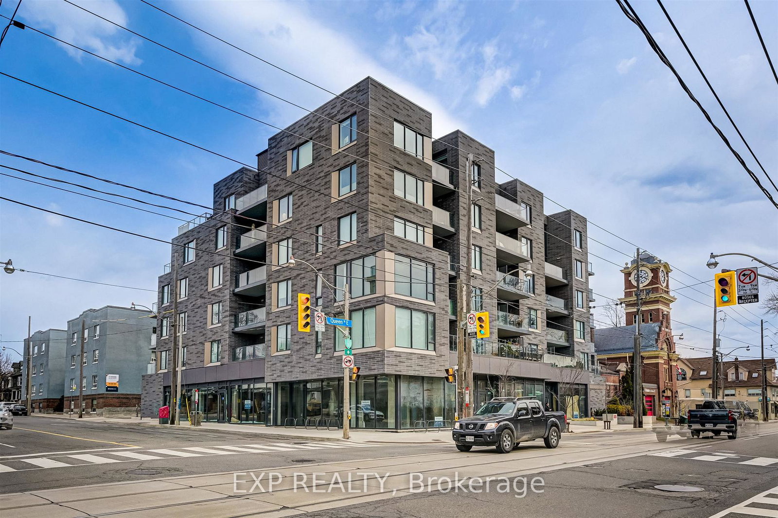 1888-queen-street-e-toronto-ontario-e12918726